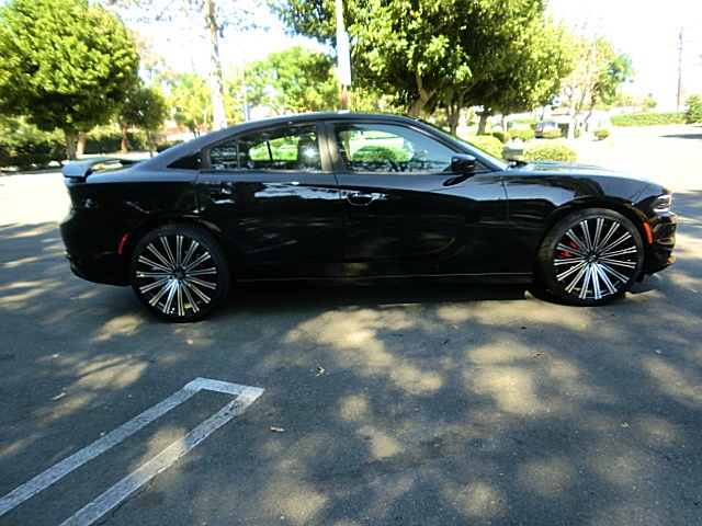 15chargerBlK/26a31.JPG