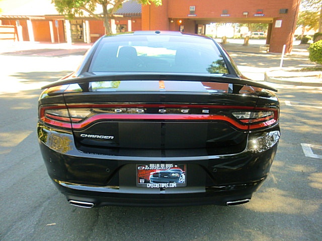 15chargerBlK/26a13.JPG