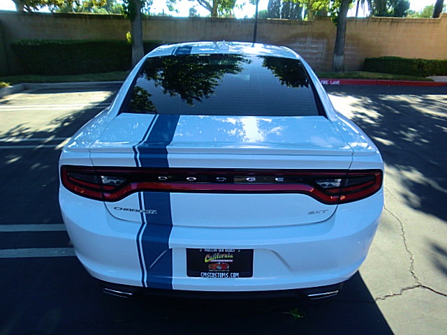 15chargerSXTwhite/25a19.JPG