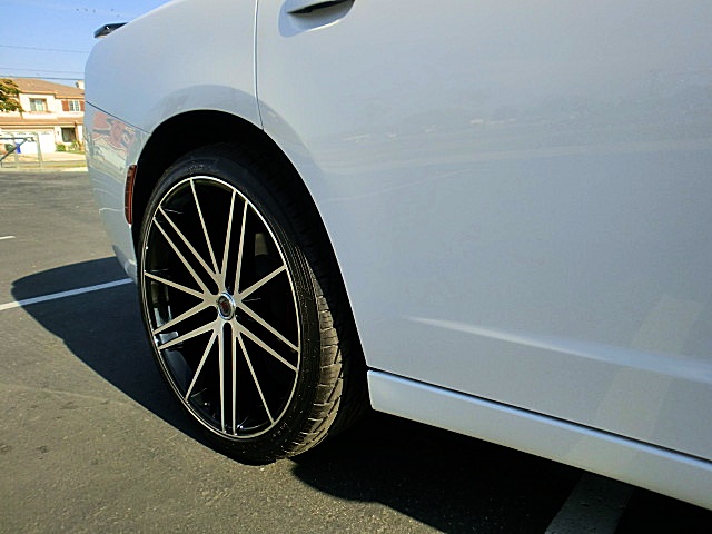 15chargerWhite/2aaaa65.JPG
