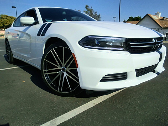 15chargerWhite/2aaaa91.JPG