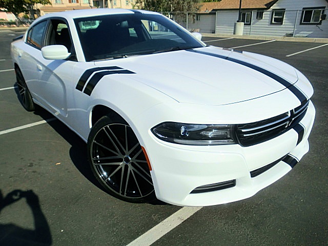 15chargerWhite/2aaaa91.JPG