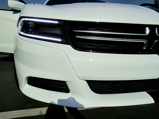 15chargerWhite/2aaaa91.JPG
