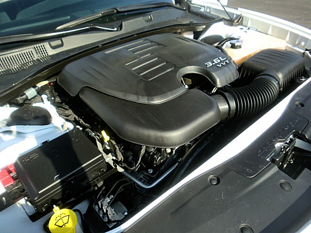 15chargerWhite/2aaaa65.JPG
