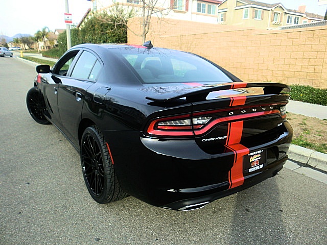 16ChargerHellCatLookBlk/11a38.JPG
