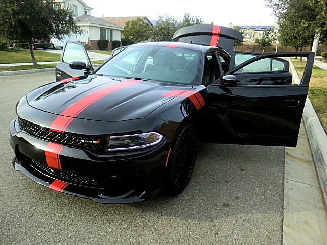 16ChargerHellCatLookBlk/11a38.JPG