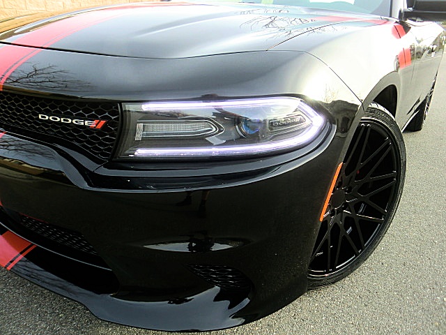 16ChargerHellCatLookBlk/11a35.JPG
