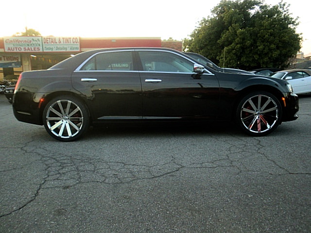 16blk300C/Chrysler300C16Blk23.JPG