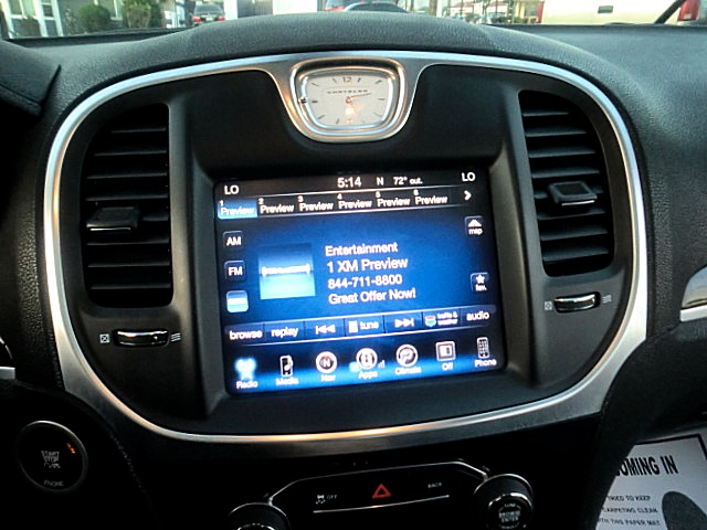 16blk300C/Chrysler300C16Blk28.JPG