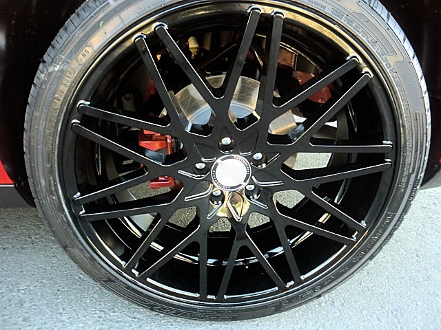 17ChallengerRed/ChallRed10inchGlossBlk16.JPG