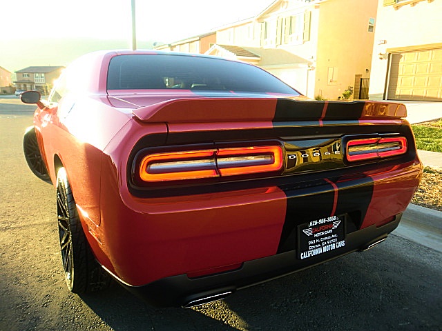 17ChallengerRed/ChallRed10inchGlossBlk35.JPG