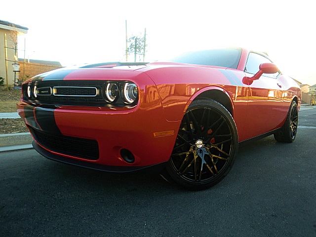 17ChallengerRed/ChallRed10inchGlossBlk35.JPG