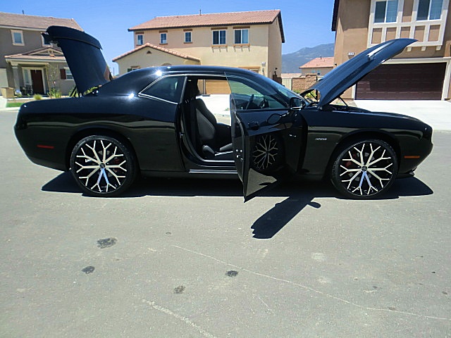 17RTchallengerBlK/Challenger15RT32.JPG