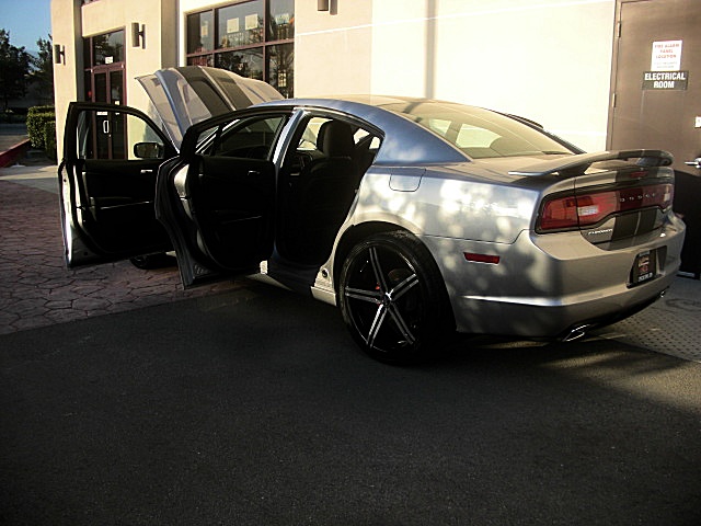 2011CHARGERbilletGRAY/22a40.JPG