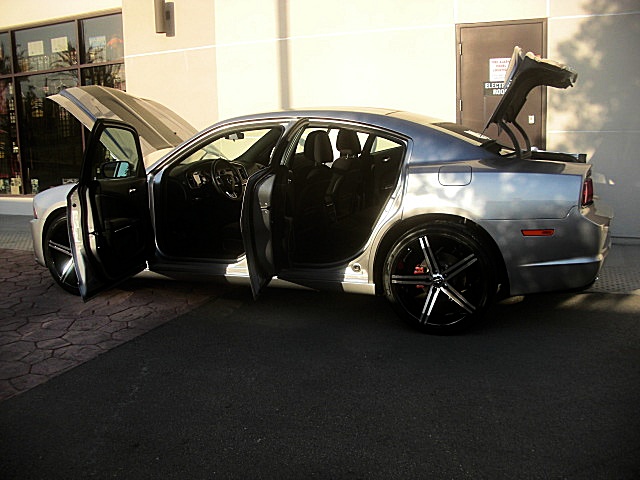 2011CHARGERbilletGRAY/22a40.JPG