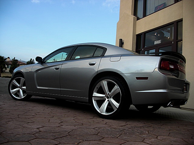 2011CHARGERbilletGRAY/24a28.JPG