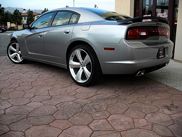 2011CHARGERbilletGRAY/24a28.JPG