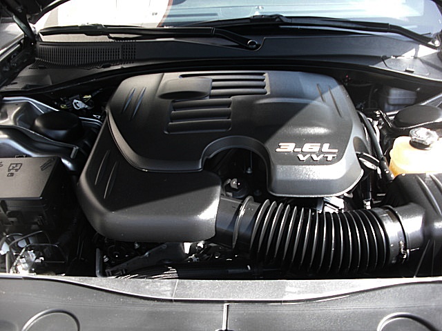 2011ChargerCharcoalRallye/22aa85.JPG