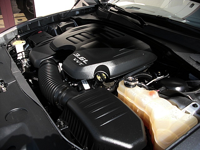 2011ChargerCharcoalRallye/22aa85.JPG