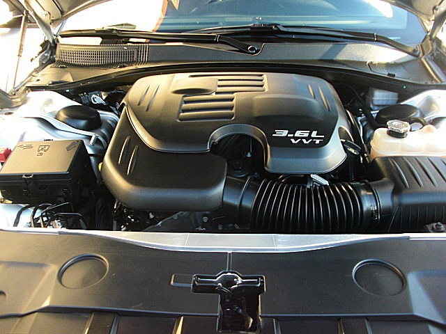 2011ChargerSilver/25aa42.JPG