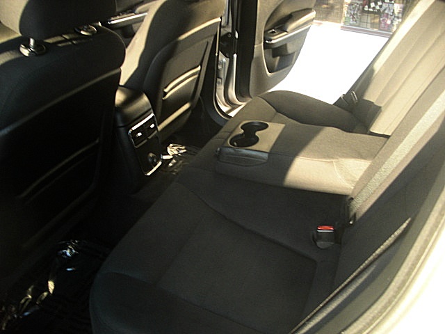 2011ChargerSilver/25aa42.JPG