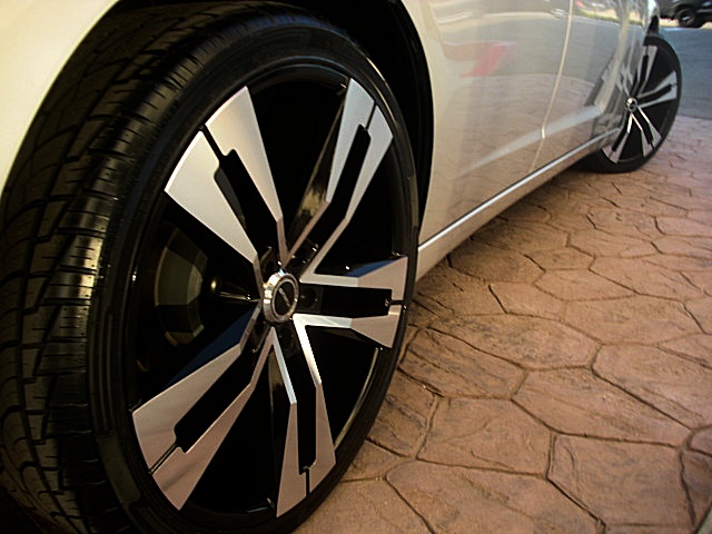 2011ChargerSilver/25aa47.JPG