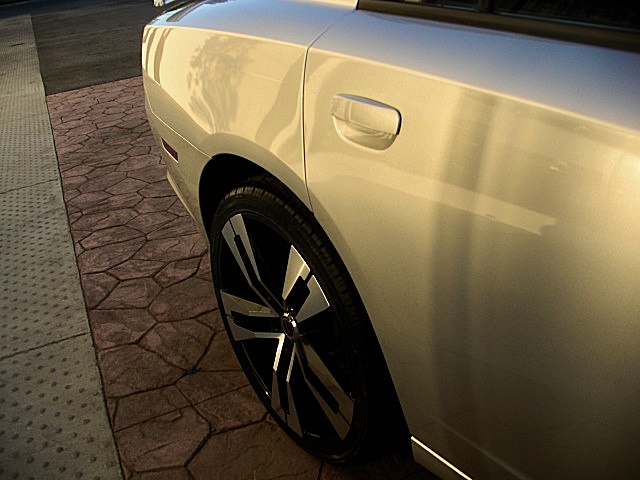 2011ChargerSilver/25aa47.JPG