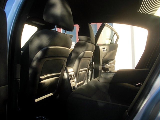 2011ChargerSilver/25m47.jpg