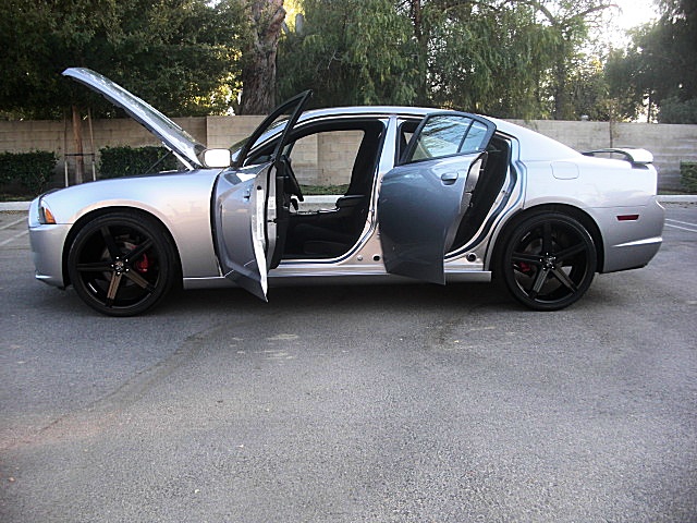 2011chargerBillGray/25b41.JPG