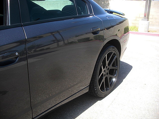 2011chargerGRAY/1024.JPG