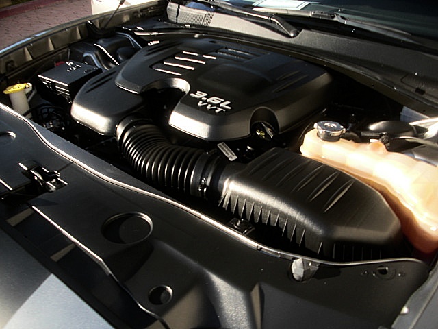 2011chargerGRAY/20a57.JPG