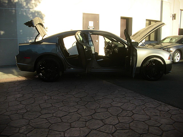 2011chargerGRAY/20a45.JPG