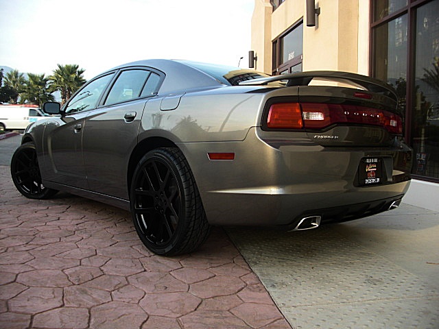 2011chargerGRAY/25ag43.JPG
