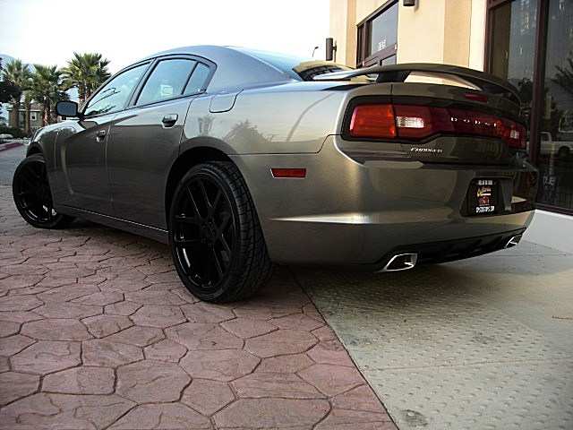 2011chargerGRAY/25ag43.JPG