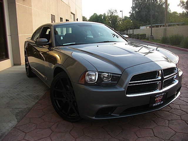 2011chargerGRAY/25ag43.JPG