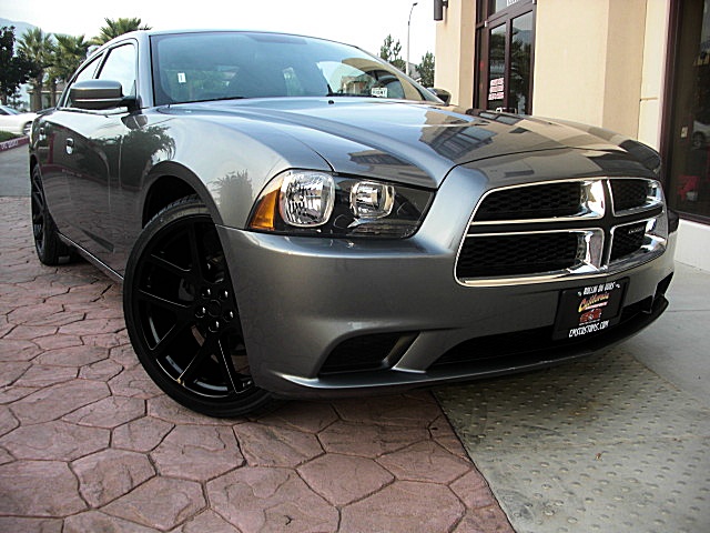 2011chargerGRAY/25ag43.JPG