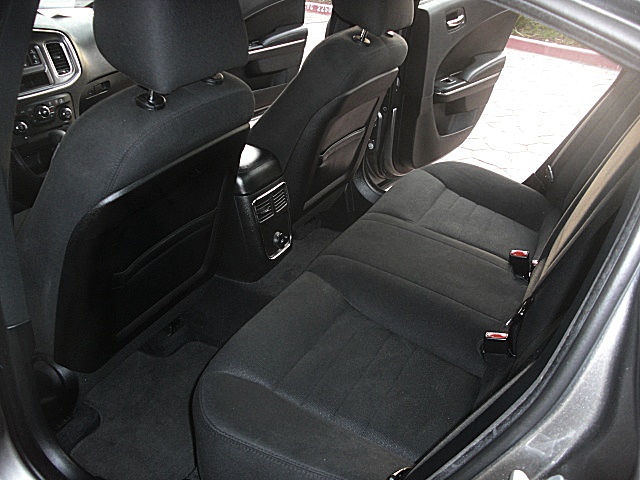 2011chargerGRAY/25ag47.JPG