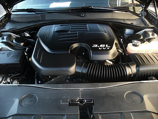 2011chargerGRAY/25f30.JPG