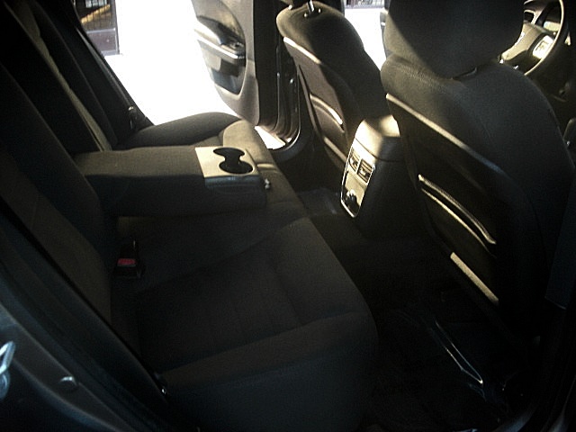 2011chargerGRAY/25f30.JPG