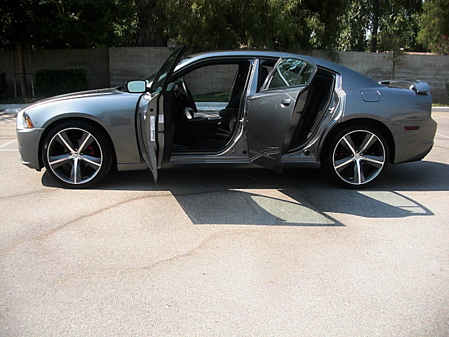 2011chargerGRAY/25f96.JPG
