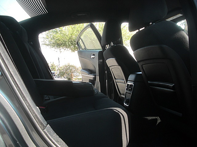 2011chargerGRAY/25f98.JPG