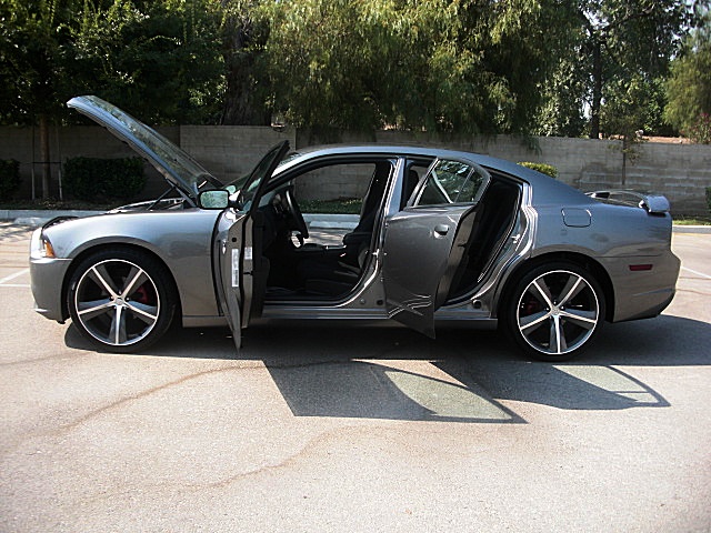 2011chargerGRAY/25f96.JPG