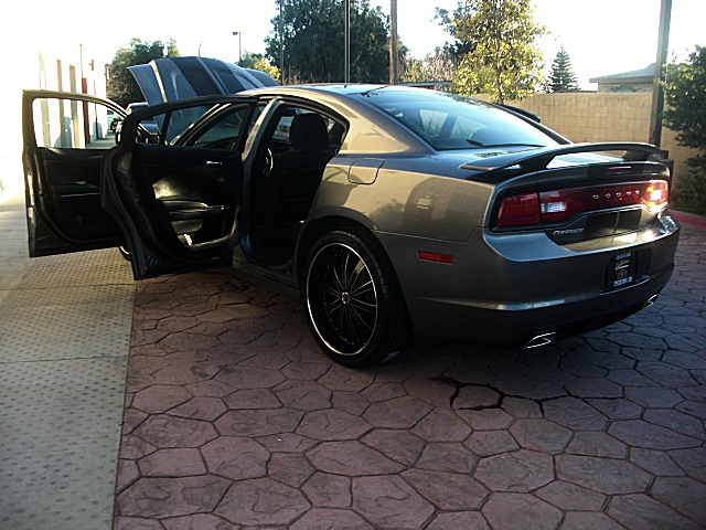 2011chargerGRAY/25g33.JPG
