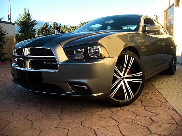 2011chargerGRAY/25s42.JPG