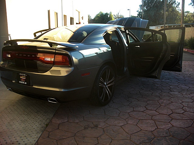 2011chargerGRAY/25s42.JPG