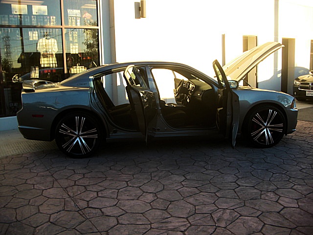 2011chargerGRAY/25s42.JPG
