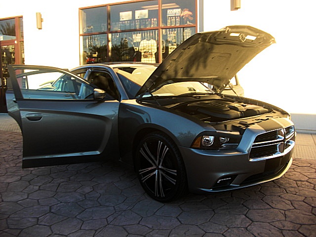 2011chargerGRAY/25s42.JPG