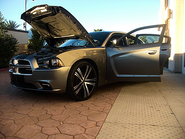 2011chargerGRAY/25s42.JPG