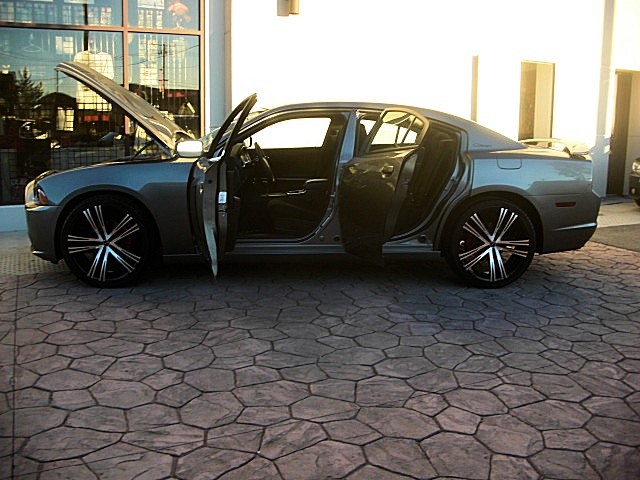 2011chargerGRAY/25s42.JPG