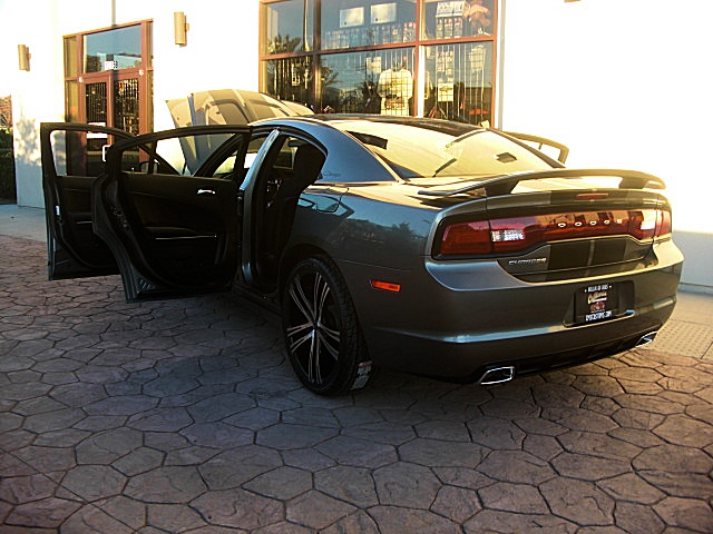 2011chargerGRAY/25s42.JPG